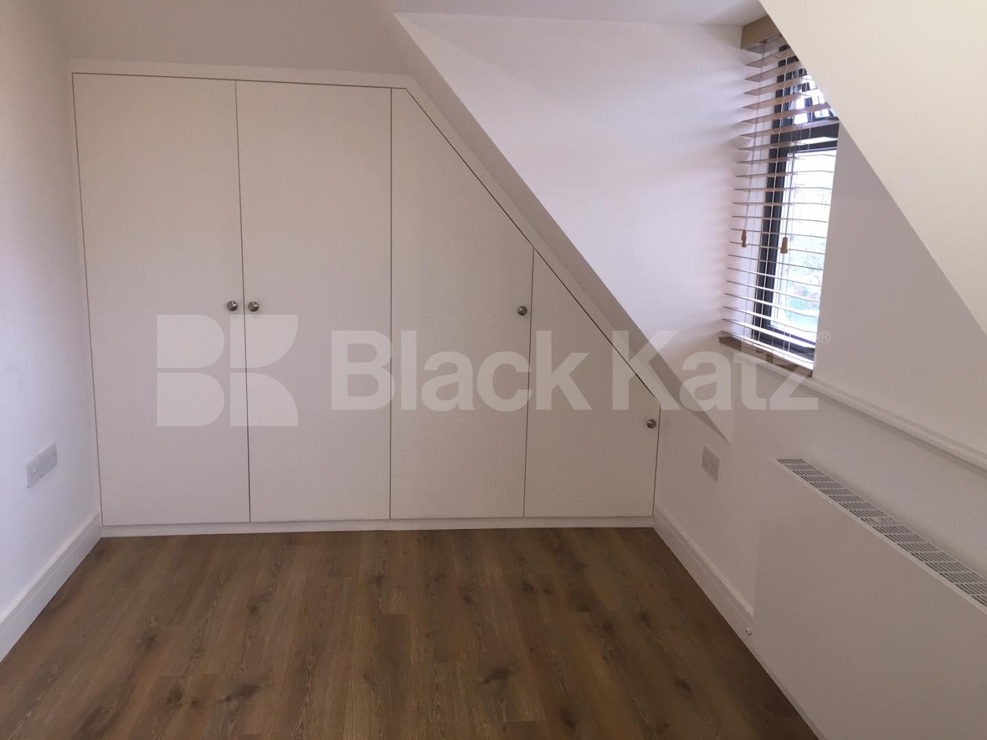 			1 Bedroom, 1 bath, 1 reception Flat			 Kingsgate Avenue, Finchley Central